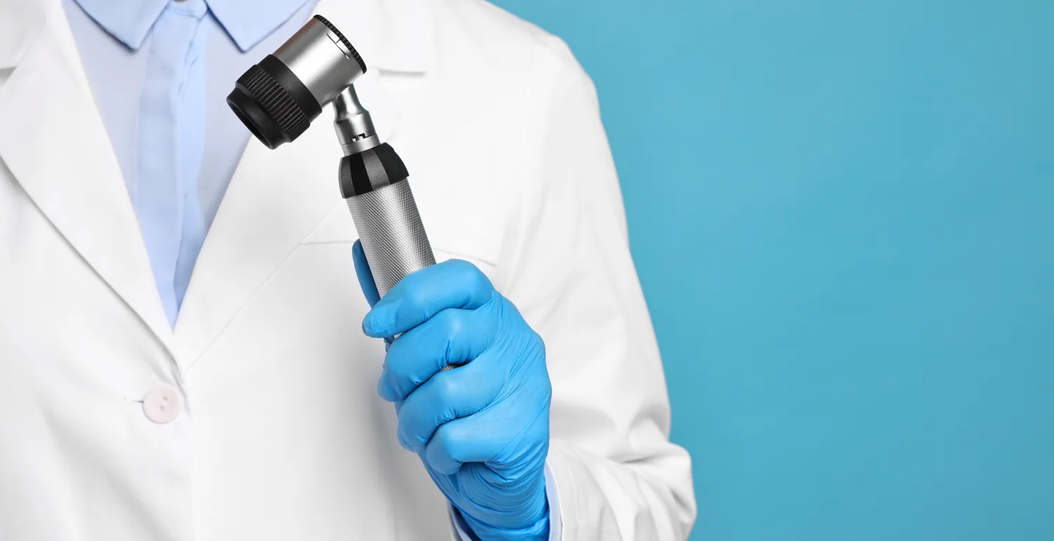 How a Skin Specialist Diagnoses Common Skin Conditions